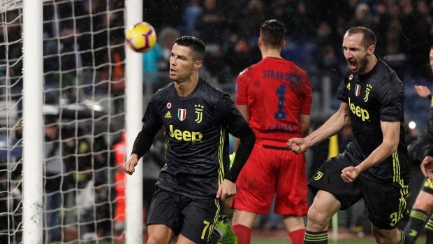 Ronaldo Penalty Lifts Juve Over Lazio TSN Ca