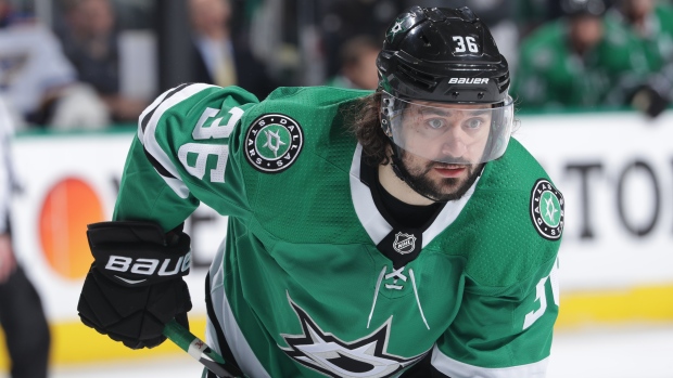 Wild officially sign forwards Zuccarello, Hartman