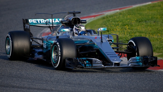 Bottas Debuts Mclaren And Red Bull Struggle In F Testing Tsn Ca