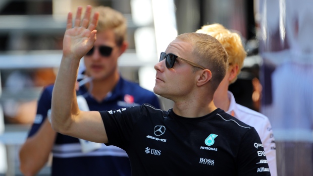 Vettel flies in Monaco but Hamilton labours