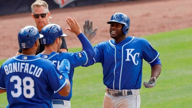 Nine-run eighth pushes Royals over Padres