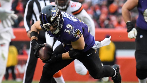 Former NFL running back Danny Woodhead announces retirement