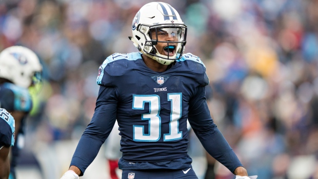 Kevin Byard of the Tennessee Titans against the Buffalo Bills at News  Photo - Getty Images