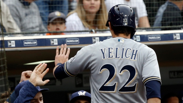 Christian Yelich homers in front of brother