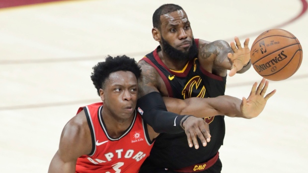 OG Anunoby and LeBron Jame