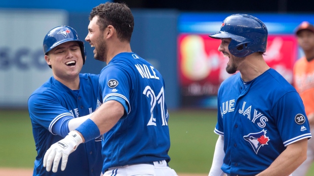 Blue Jays sweep season series against A's on Smoak's walk-off single