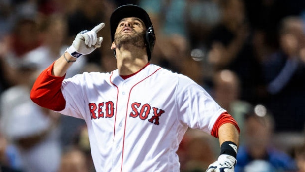 J.D. Martinez not opting out of rest of $110 million Red Sox deal