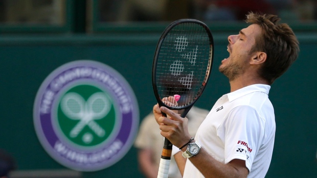 Wawrinka finds old self to upset Dimitrov at Wimbledon - TSN.ca