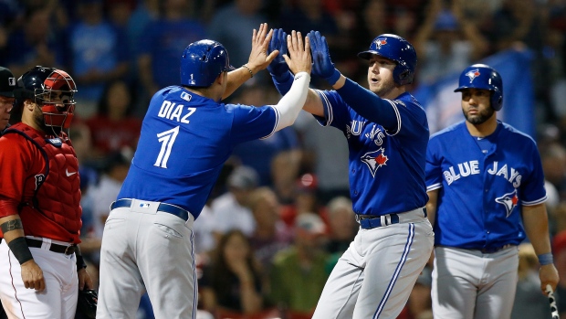 Justin Smoak helps Blue Jays beat Tigers