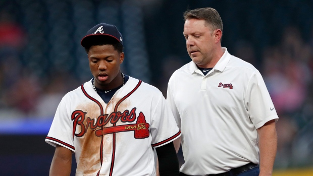 Lourdes Gurriel Jr. likely DL-bound with ankle sprain, knee contusion