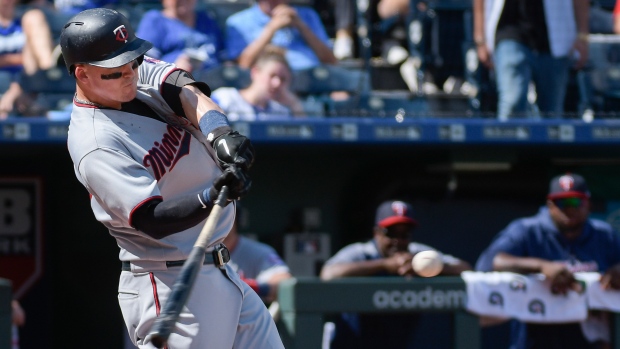 New York Yankees trade for Lance Lynn from Twins for Tyler Austin