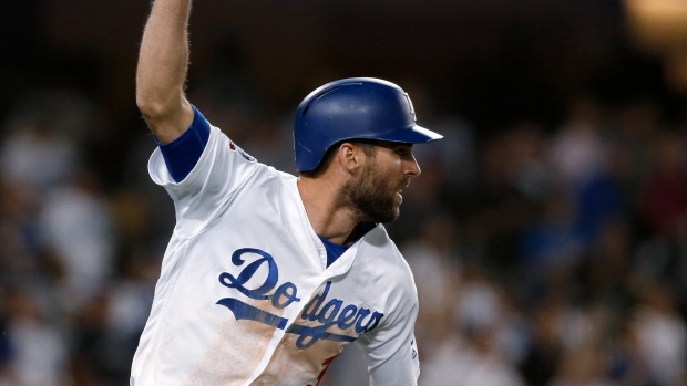 Taylor's RBI single in 10th lifts Dodgers to 3-2 win over Giants