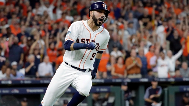 Report: Former Astros utility man Marwin Gonzalez signs with Twins