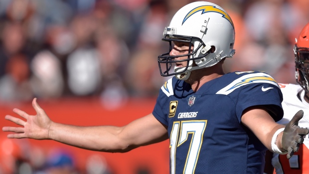 Gordon, Rivers lead Chargers to 38-14 blowout of Browns