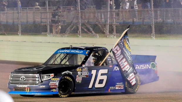 American Brett Moffitt Wins Nascar Gander Outdoors Truck Series Race In Canada Tsn Ca