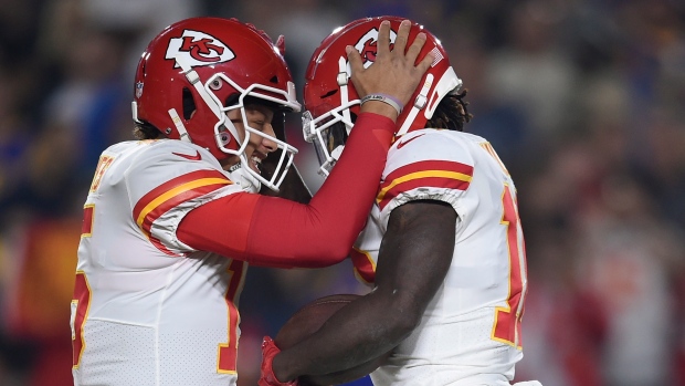 Pat Mahomes Jersey (front & back)