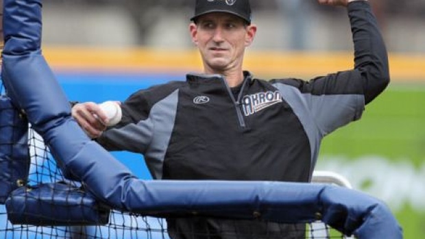 Blue Jays 1B coach Budzinski to step away from team after death of daughter