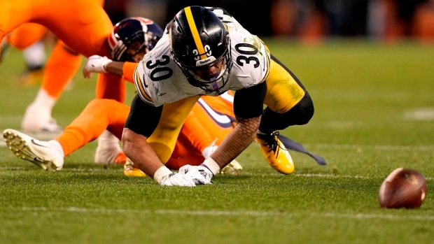 Pittsburgh Steelers RB James Conner is becoming a nervous fumbler