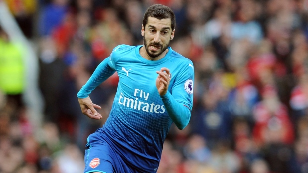 Arsenal's Henrikh Mkhitaryan Out for 6 Weeks with Fractured Metatarsal, News, Scores, Highlights, Stats, and Rumors