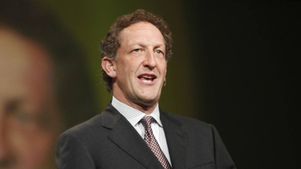 Video shows Giants CEO Larry Baer in altercation with wife