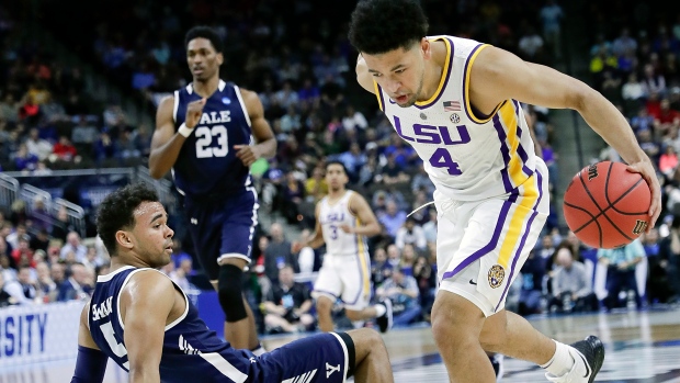 No. 3 LSU holds off Yale to advance - TSN.ca