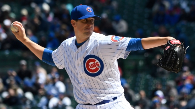 Kyle Hendricks, Javier Baez lead Cubs past Phillies