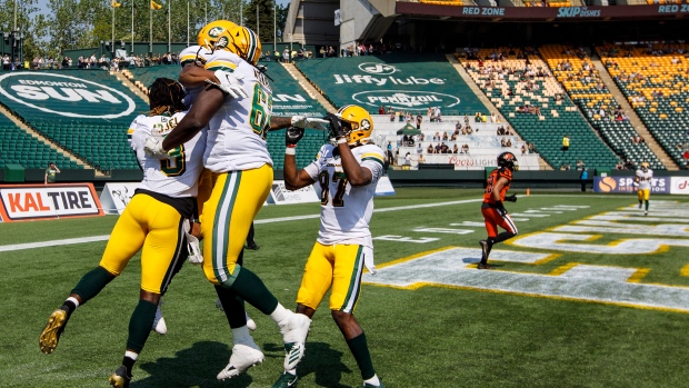 Ottawa, Canada. 28th Sep, 2019. Edmonton Eskimos quarterback Logan Kilgore  (15) sets to throw during the CFL game between the Edmonton Eskimos and  Ottawa Redblacks at TD Place Stadium in Ottawa, Canada.