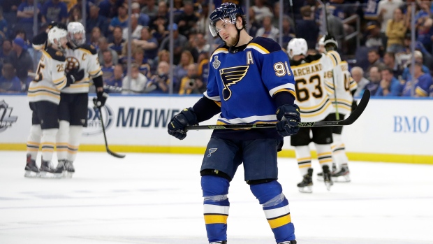 As new season nears, the St. Louis Blues still haven't named a captain