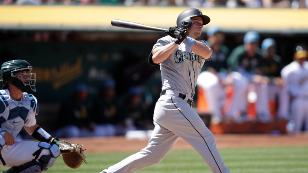 Kyle Seager expected to be out through April following surgery on