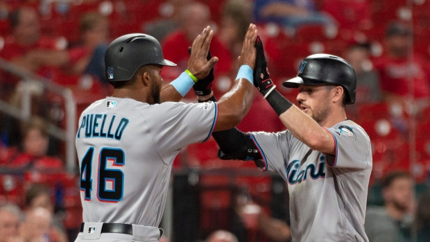 Pujols hits 3-run homer as Cardinals beat Blue Jays 6-1