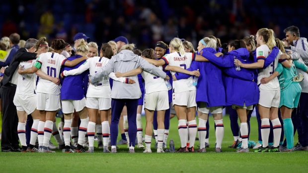 Us Soccer Womens Team Tentatively Agree To Mediate Lawsuit Tsn Ca