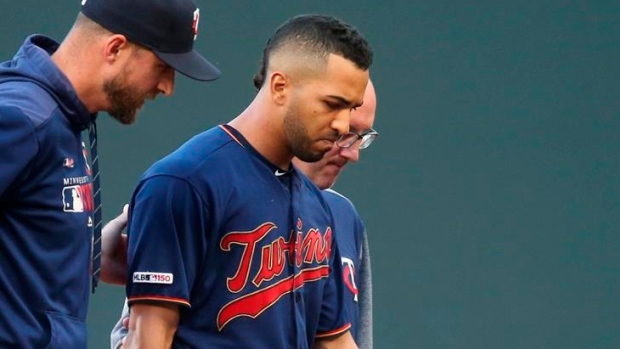 Twins OF Eddie Rosario leaves game with sprained ankle