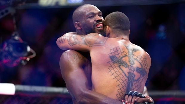 Jon Jones Thiago Santos