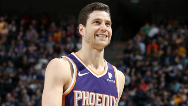 Former BYU star Jimmer Fredette returns to the NBA, signs a two-year deal  with the Phoenix Suns