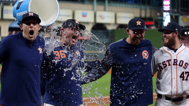 Benches clear in 9th, Servais tossed as Mariners beat Astros