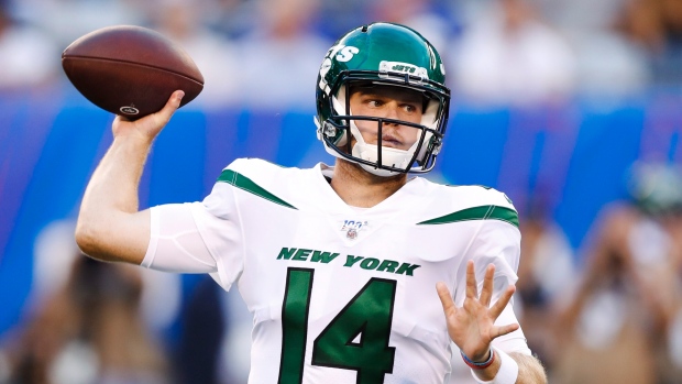 New York Jets quarterback Sam Darnold (14) wears a Black Lives