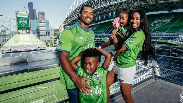 Russell Wilson, Ciara join Portland's MLB investment team - Seattle Sports