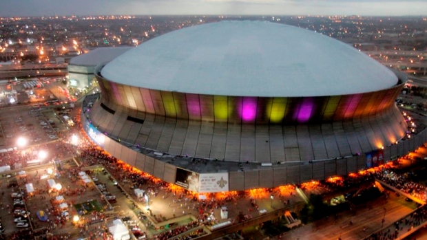 Superdome - Facts, figures, pictures and more of the Sugar Bowl stadium