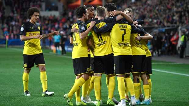 Dortmund tops Slavia Prague in Champions League - TSN.ca