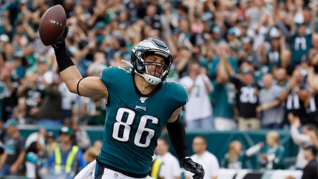 Philadelphia Eagles: Zach Ertz finally returns to his record