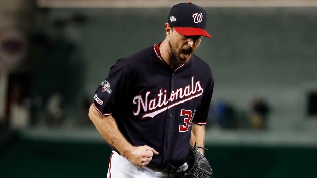 Washington DC, USA. 4th June, 2018. Washington Nationals pitcher Max  Scherzer (L) and first baseman Ryan Zimmerman (R) lead the crowd in a cheer  prior to the game on June 4, 2018