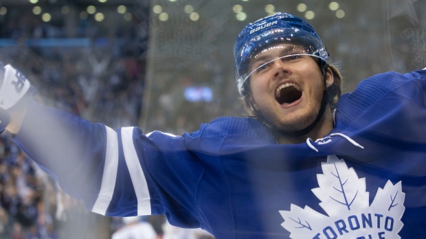 Rasmus Sandin, Alex Nylander and Michael Nylander's face last