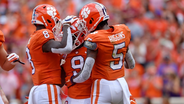 Clemson's Trevor Lawrence Connects With Justyn Ross On A 59-Yd Score 