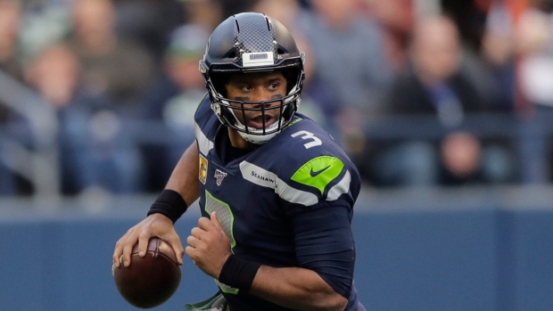 Russell Wilson throws five touchdowns as Seattle Seahawks outlast Tampa Bay  Buccaneers 