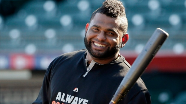 Braves sign former World Series MVP Pablo Sandoval