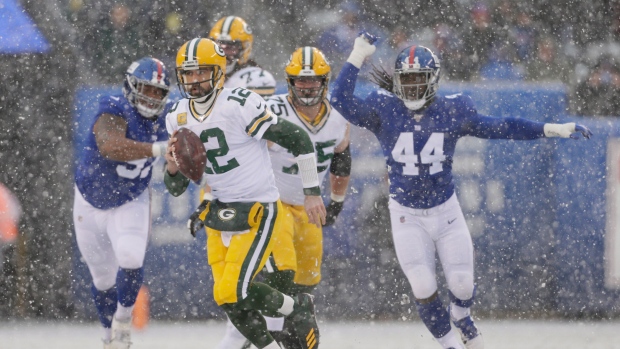 Aaron Rodgers rebounds with 4 TD passes during rout over the New York Giants:  Recap, score, stats and more 