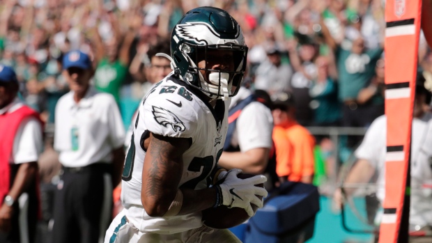 RB Miles Sanders: Eagles 'feel like we're on an all-star team'