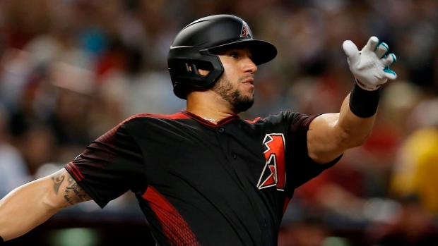David Peralta offers a decent bargain for Padres/ Padres