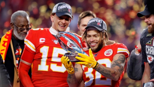 Cincinnati Bengals presented with Lamar Hunt trophy after winning AFC  Championship Game