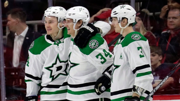 Dallas Stars score three goals in first period, beat Carolina